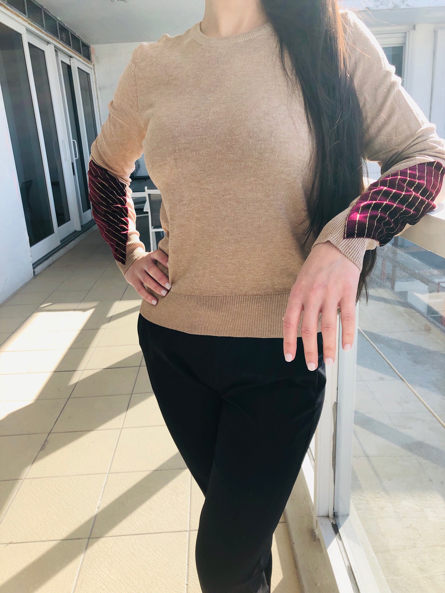 Fine-Knit/Velvet Sleeve Top